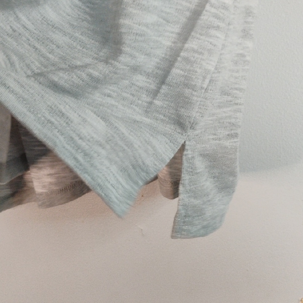 Muk Luks Light Heathered Gray V-Neck Activewear T-Shirt Plus Size P1X Athleisure - Picture 6 of 9